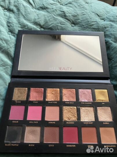 Тени Huda beauty rose gold