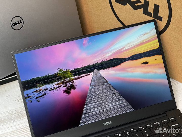 Тонкий ноутбук Dell XPS 13 9360 i5