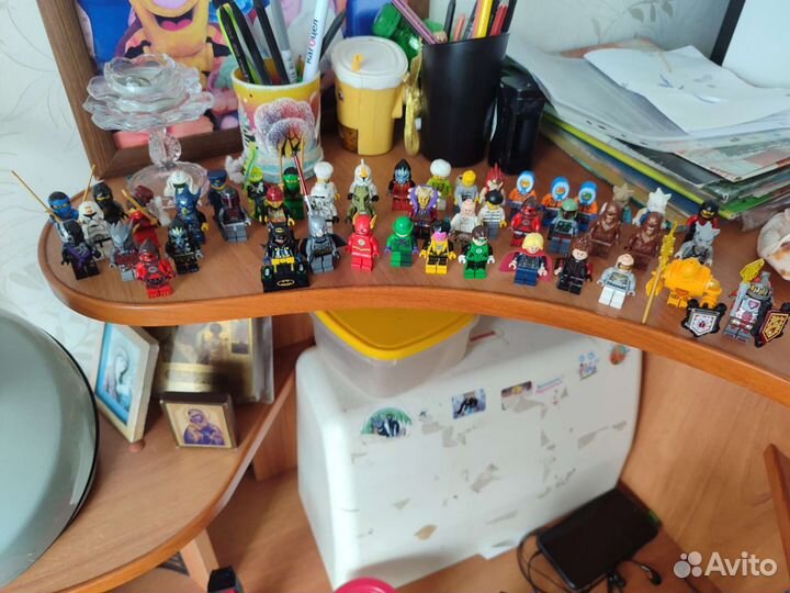 Lego человечки(разные)