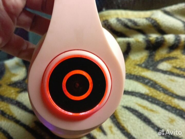 Светящиеся наушники беспроводные,б.у