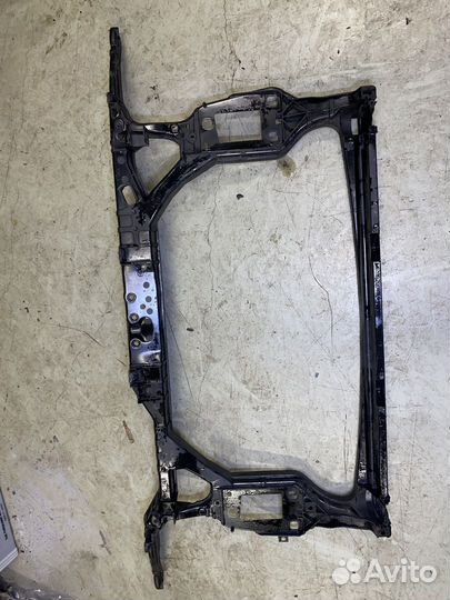 Телевизор (рамка радиатора) Audi A4 B8 8K5 8K2 8K0