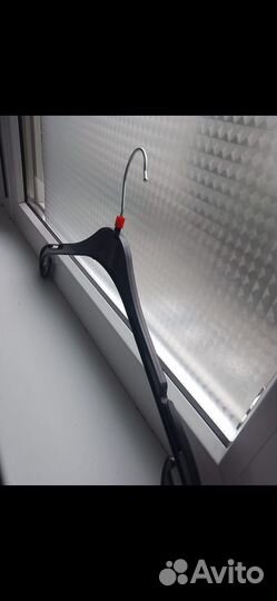 Вешалка (плечики) для одежды