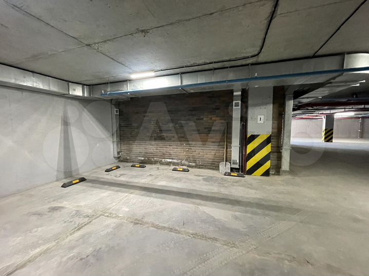 Машиноместо