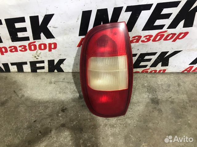 Фонарь стоп сигнала задний левый Chevrolet Niva
