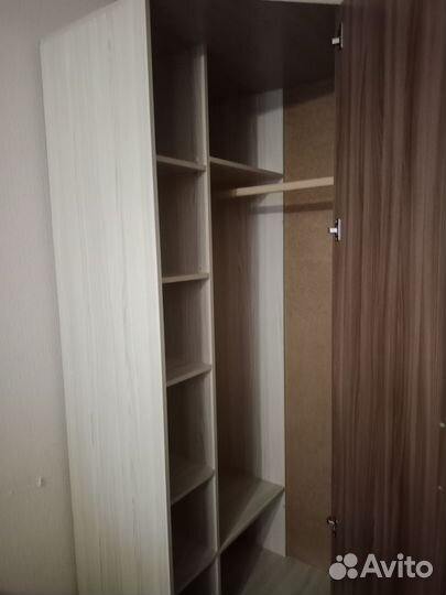 Угловой шкаф