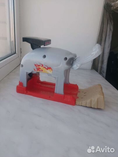 Гоночные треки и парковка Hot wheels 3шт