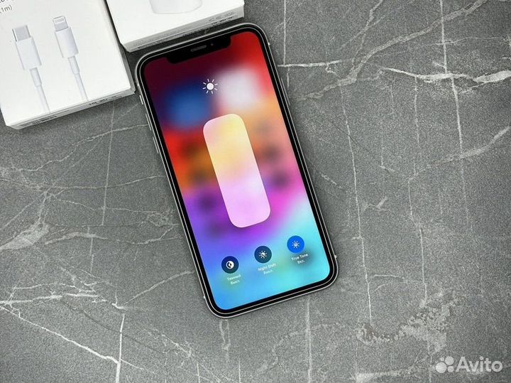 iPhone Xr, 64 ГБ