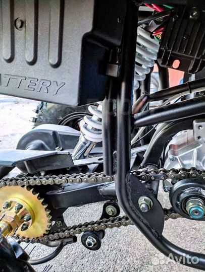 Квадроцикл Grizzly 200cc бело-синий