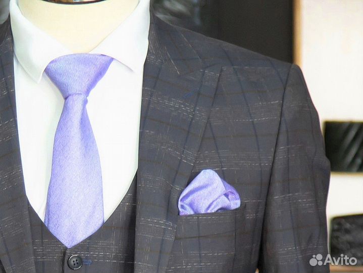 Мужской костюм тройка 56