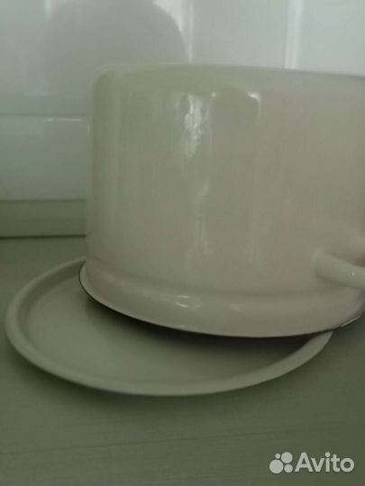 Кастрюля эмалированная с крышкой 5,5 и 7л. Новые