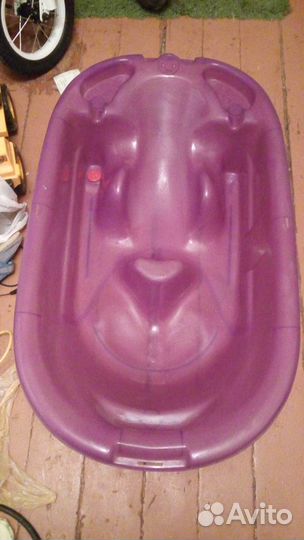 Детская ванночка с горкой для купания