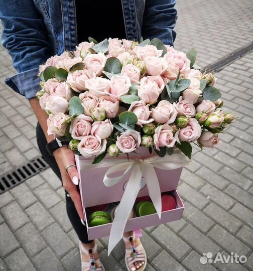 Съедобные букеты из клубники