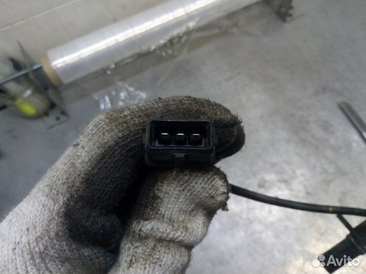 Датчик положения коленвала Chevrolet Aveo хетчбэк