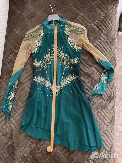 Костюм для фигурного катания 146-155