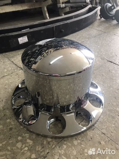 Продам крышку задней ступицы