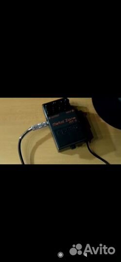 Boss metal zone MT 2
