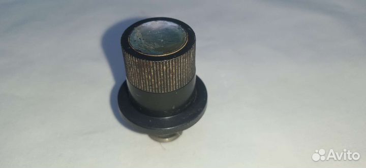 Ручки для радиоаппаратуры разные