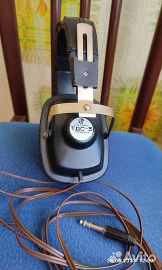 Проводные наушники