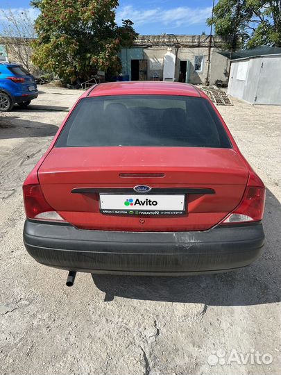 Ford Focus 2 МТ, 2000, 250 000 км
