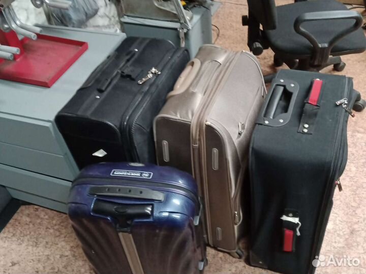 Ремонт чемоданов и сумок в Строгино