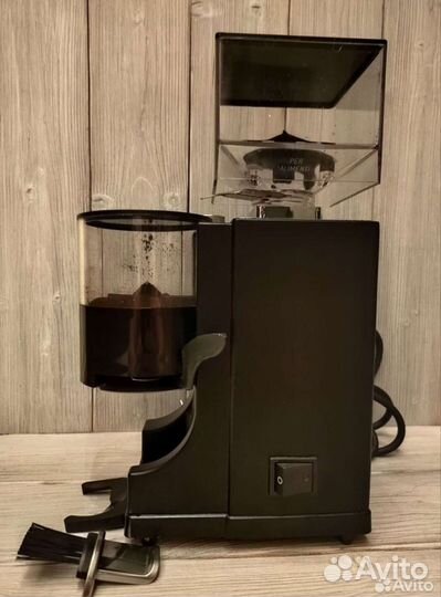 Кофемашина+кофемолка nuova simonelli