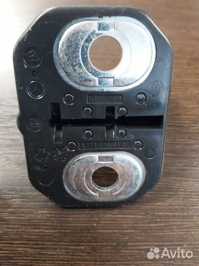 Петля двери Mercedes S 500 4Matic W221 273 968