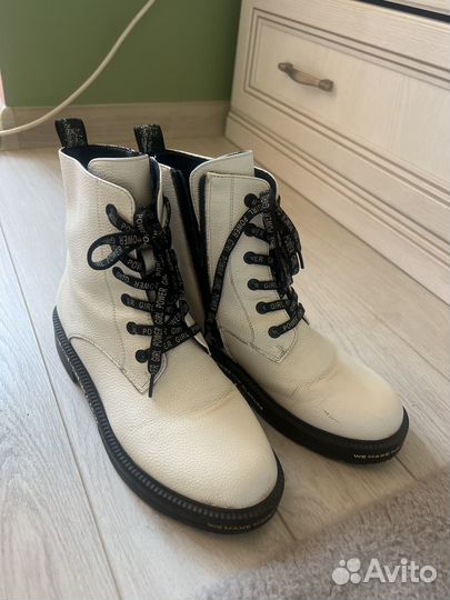 Ботинки осенние 39 размер