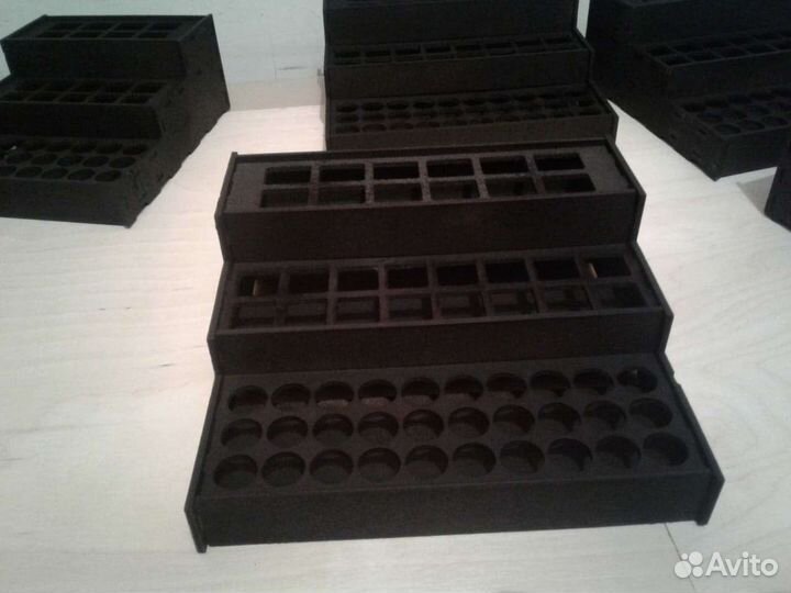 Чёрные подставки для духов