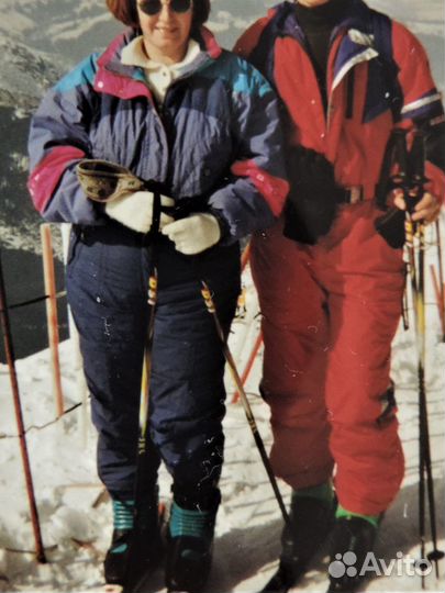Продаю женский горнолыжный комбинезон