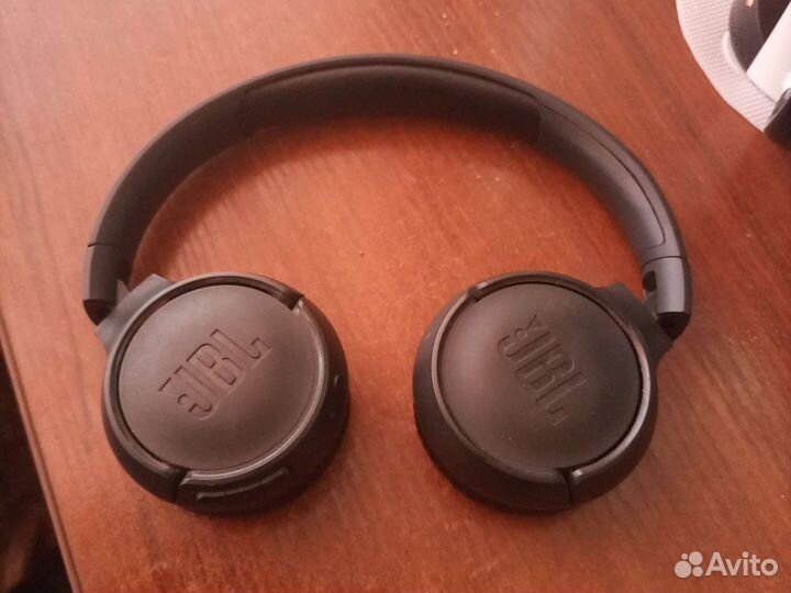 Беспроводные наушники