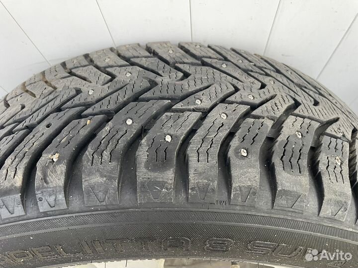 Accelera 651 4/8 R7 27F