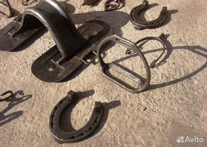 Старинный обвес на коня, всадника