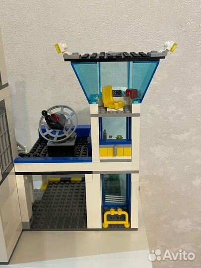 Lego city полицейский участок 60047