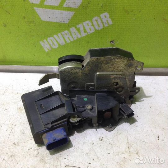 Замок двери задней левой бмв Е36