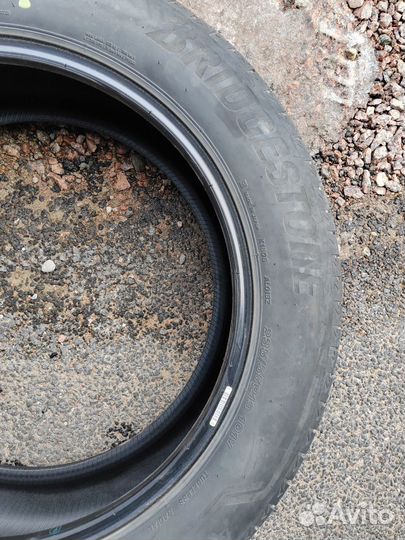 Bridgestone Alenza 001 235/55 R19