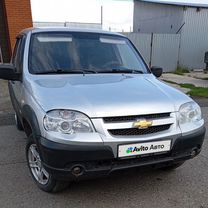 Chevrolet Niva 1.7 MT, 2011, 145 000 км, с пробегом, цена 430 000 руб.