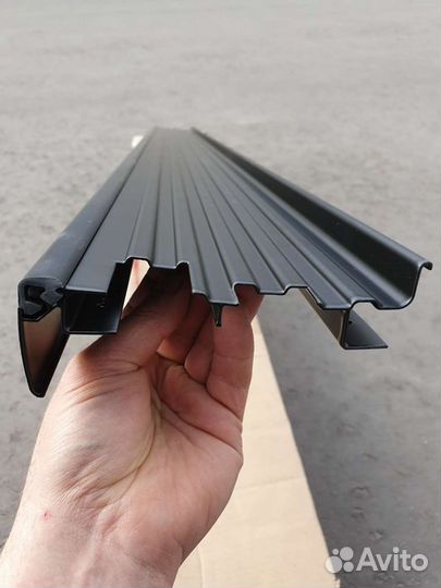 Пороги Toyota Land Cruiser 200 чёрные