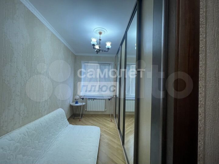 3-к. квартира, 90 м², 4/6 эт.