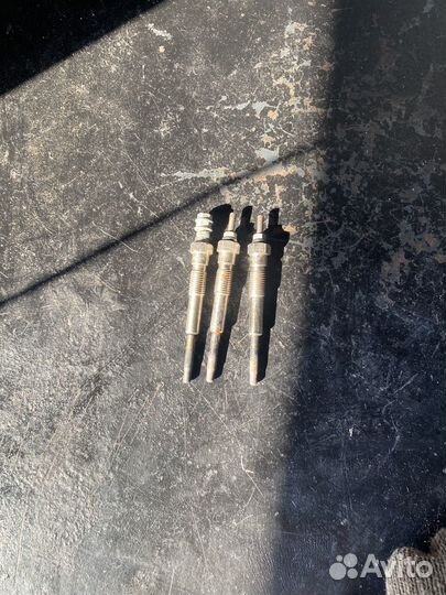 Свеча накала Toyota corona premio