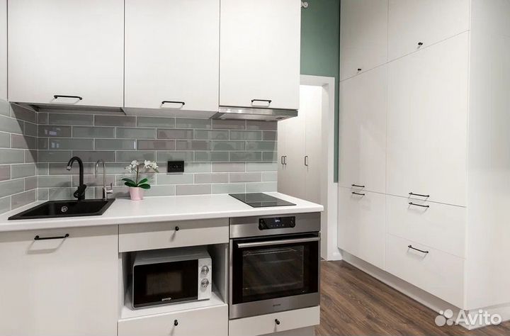 Кухня под потолок на заказ