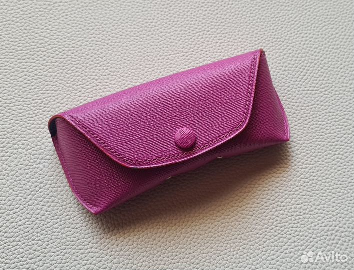 Очечник из натуральной кожи женский