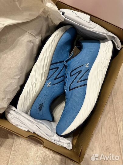 Беговые кроссовки New Balance Fresh Foam Evoz v3