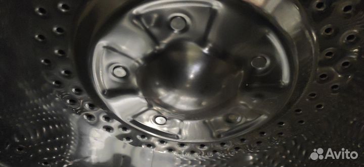 Продаю стиральную машинку на запчасти