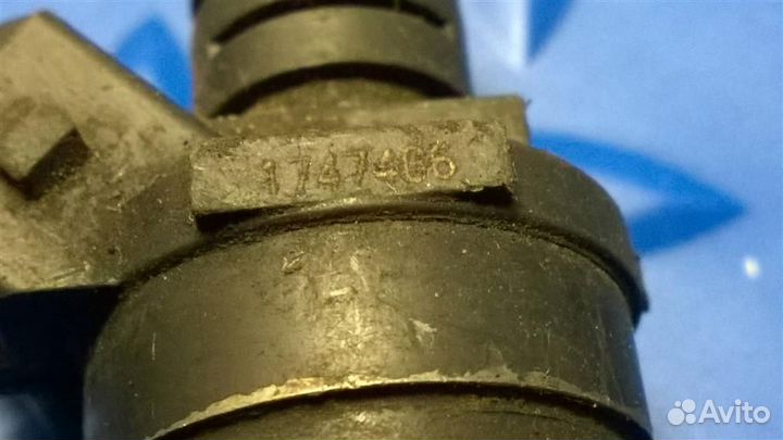 Форсунка топливная бензиновая BMW 5-серия E39