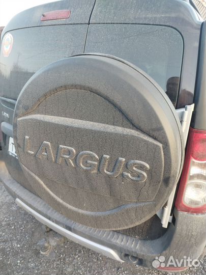 Кронштейн запасного колеса с чехлом