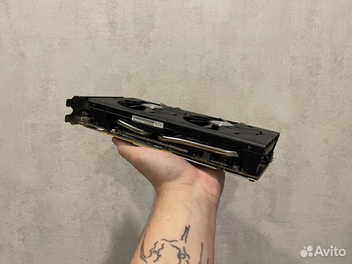 Видеокарта Sapphire Nitro+ RX480 8GB в идеале