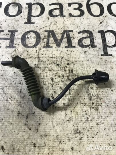 Форсунка омывателя зад стекла Nissan Pathfinder