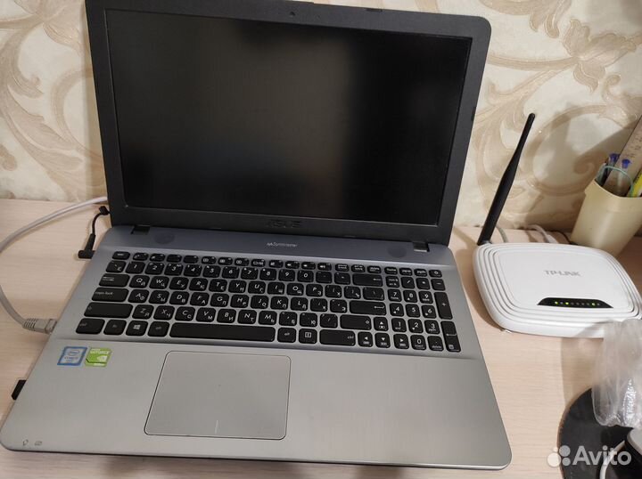 Ноутбук Asus R541U