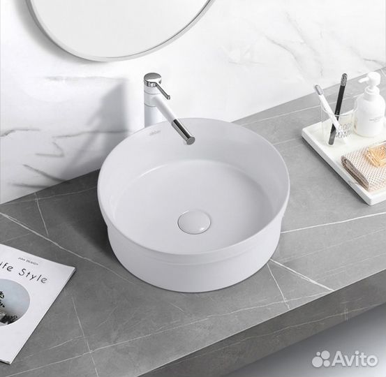 Раковина круглая накладная белая