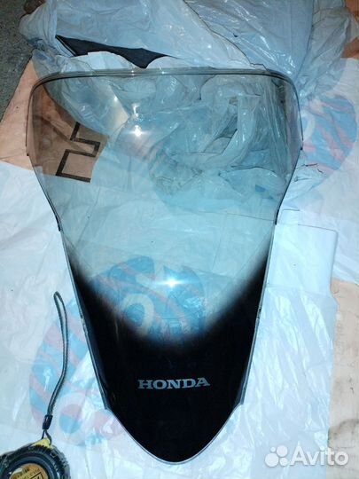 Ветровое стекло на мотоцикл honda